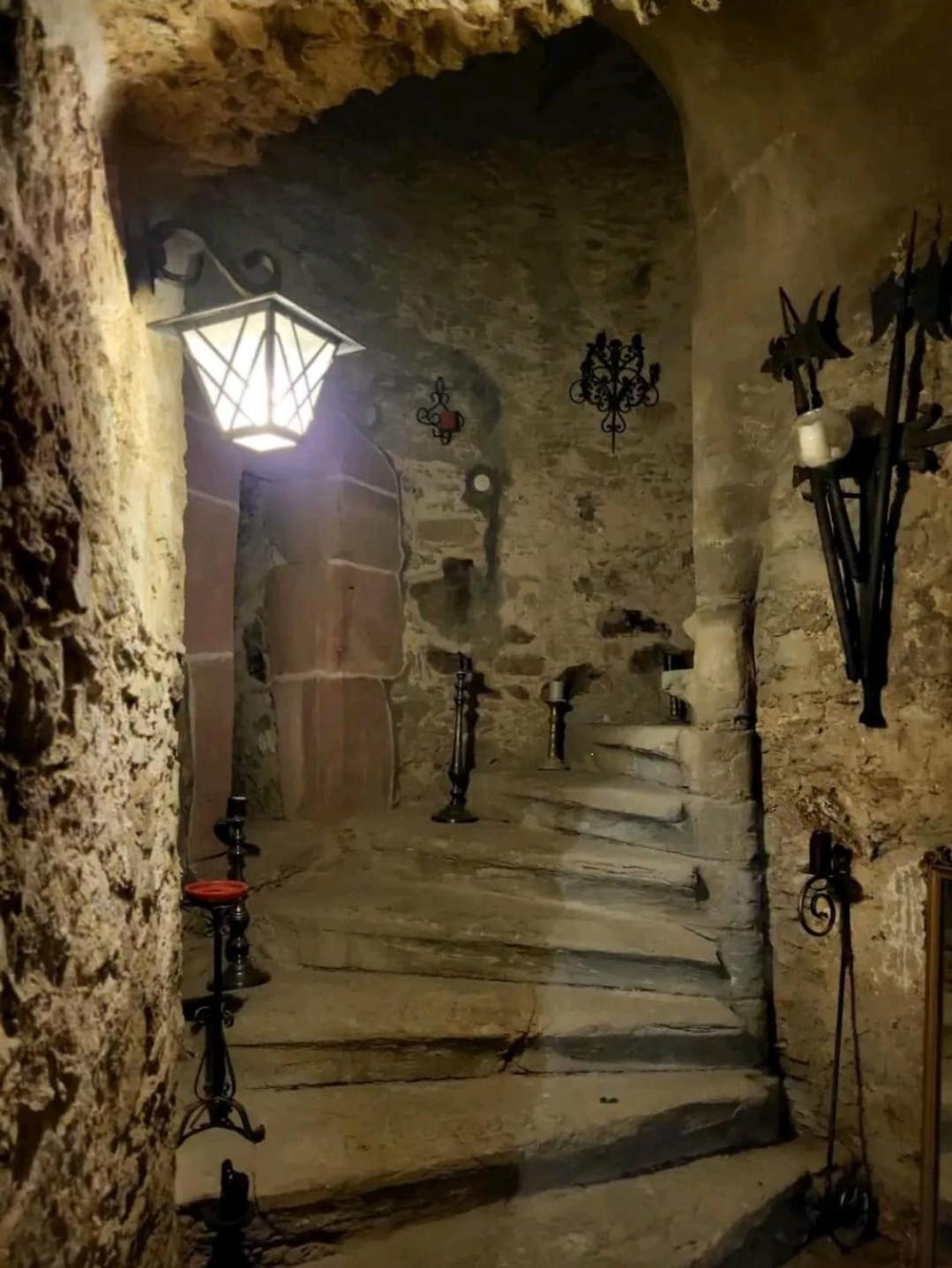 Burg Hermannstein - Kings Room Wetzlar Extérieur photo